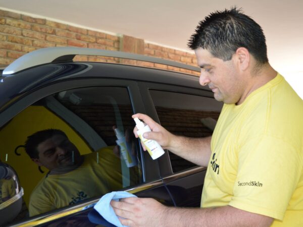 CERÁMICO DIAMOND EN PARABRISAS Y S2 VIDRIO EN VENTANAS