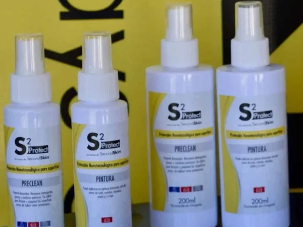 Tratamiento cerámico automotriz SecondSkin aplicado sobre pintura con protección SiO2